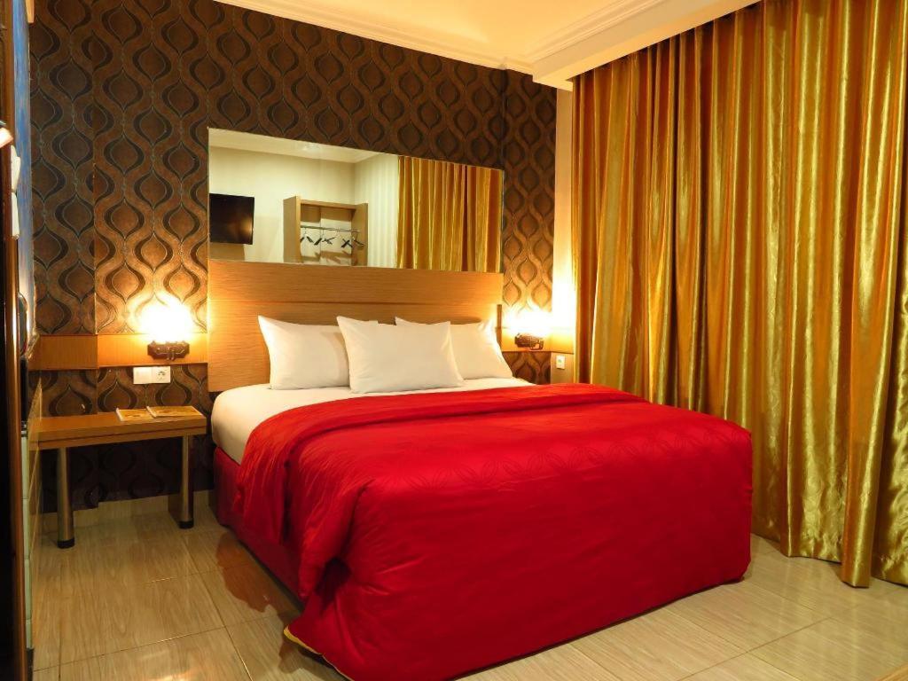 Hotel Menara Lexus Medan Exterior foto